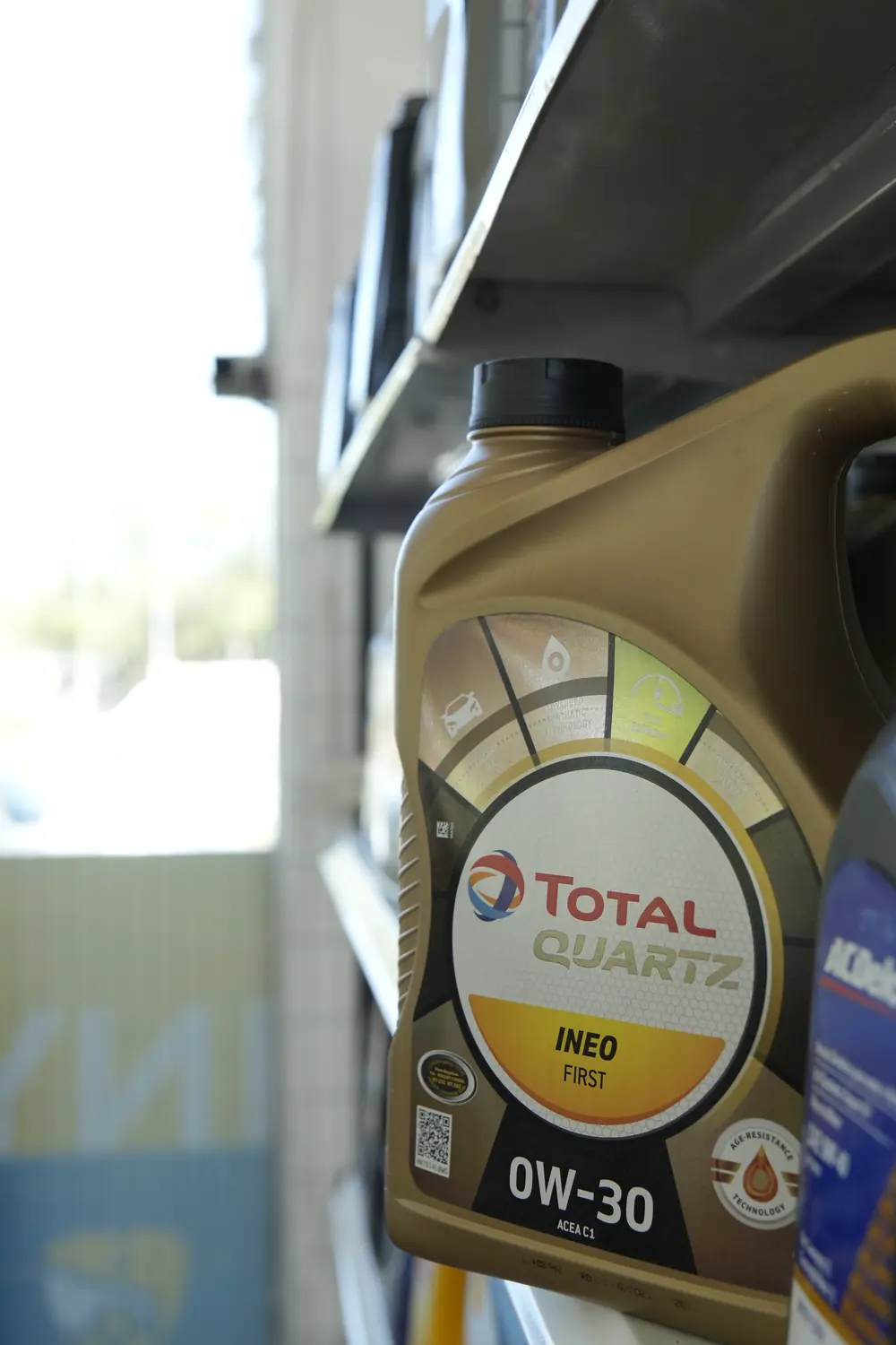 Lubricantes Total Quartz en la góndola